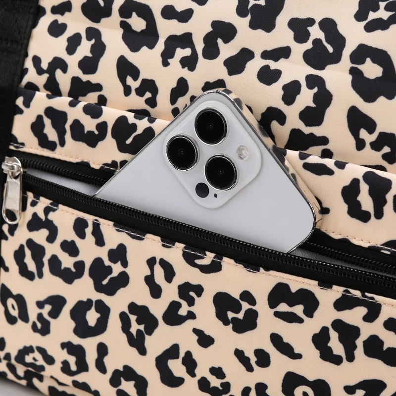 Corin | Multi-pockets Travel Bag in Leopard Print